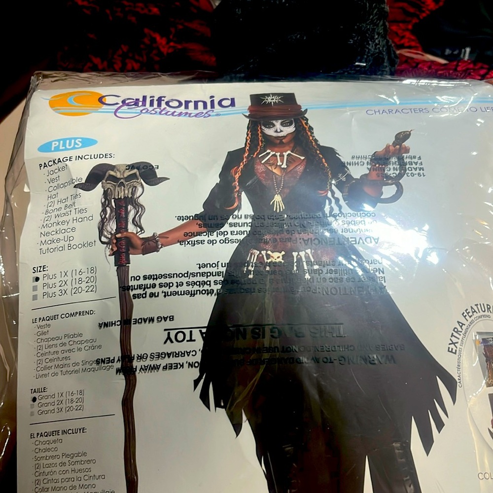 Brand new size 1x 16-18 size Halloween costume.